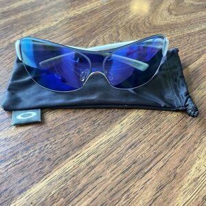Oakley Conduct USA White Sunglasses Mirrored Purple 05-274 135